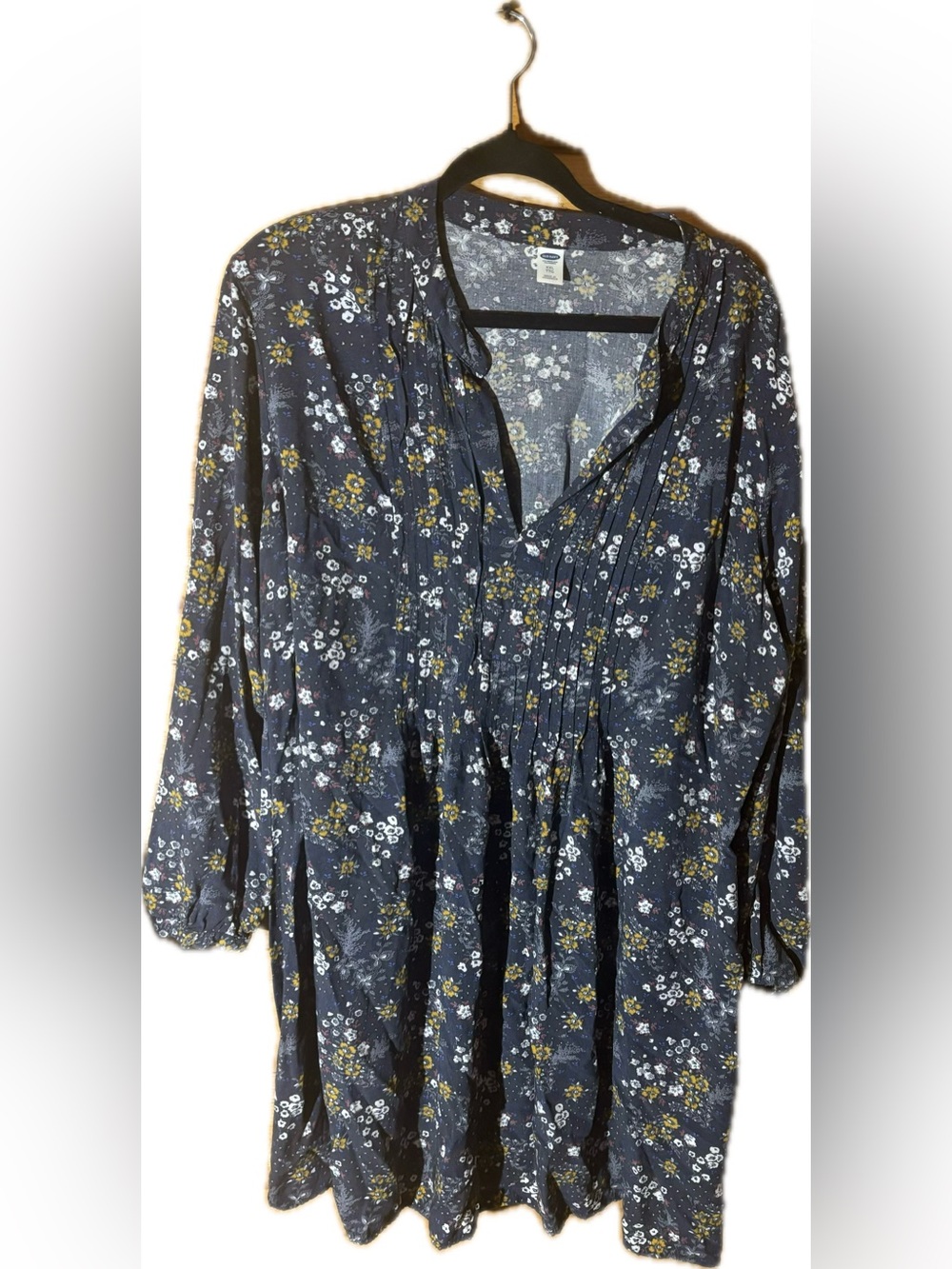 Old Navy Floral Viscose Dress in Black with Multicolor Flowers